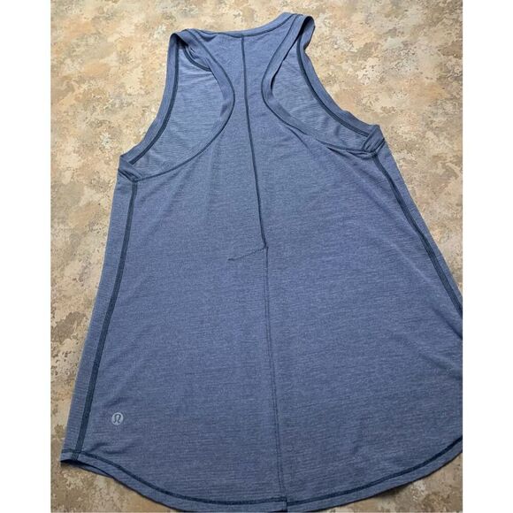 NWOT LULULEMON Hot Like Agni Singlet BLUE SEAMLESS TANK TOP SZ 6 - Picture 2 of 6